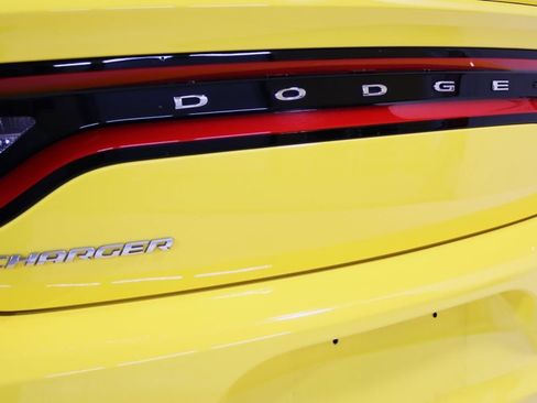 Used 2017 Dodge Charger R/T w/ Beats Audio Group image 16