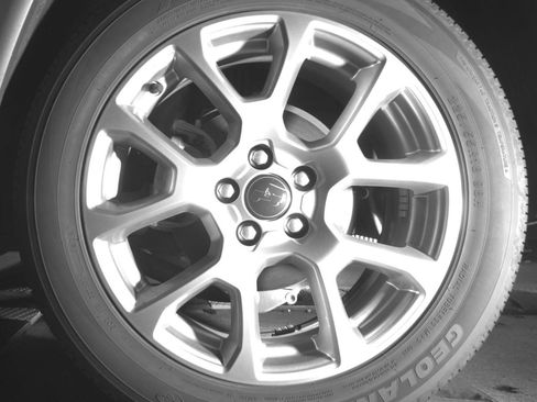 Used 2025 Jeep Compass Limited image 11