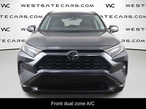 Used 2019 Toyota RAV4 XLE FWD image 2