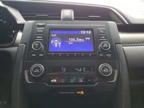 Used 2018 Honda Civic Sport image 22