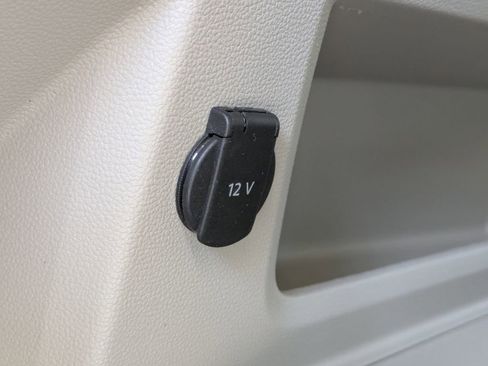 Used 2023 Volkswagen Atlas SE image 15