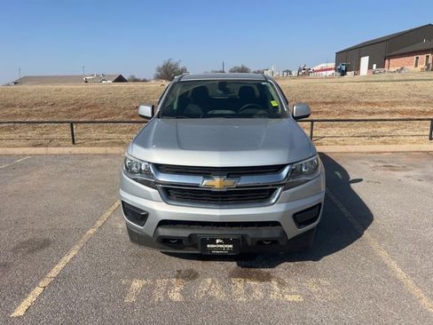 Used 2018 Chevrolet Colorado LT image 2