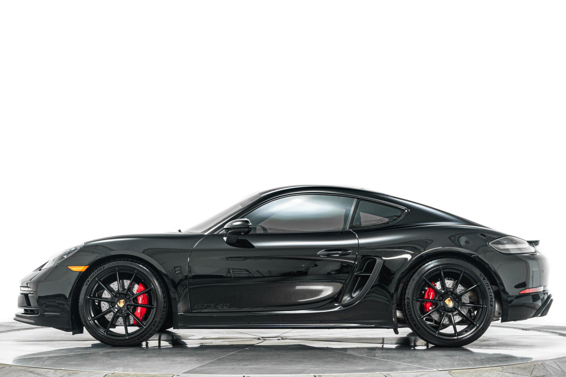 Used 2022 Porsche 718 Cayman GTS w/ Light Design Package RWD image 6