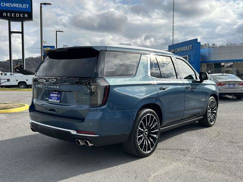 Used 2025 Chevrolet Tahoe High Country image 3