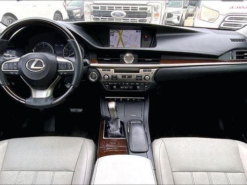 Used 2016 Lexus ES 350 image 31