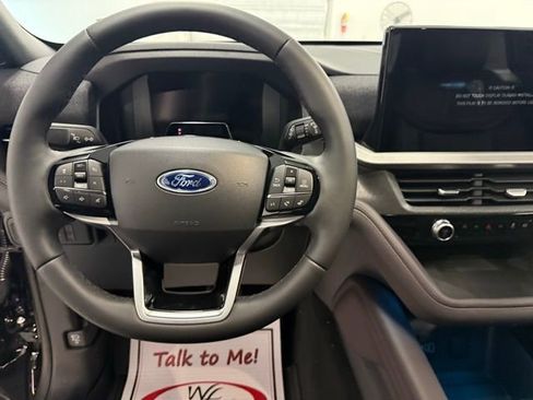 New 2026 Ford Explorer Platinum image 18