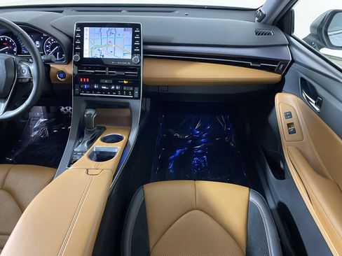 Used 2022 Toyota Avalon Touring image 27