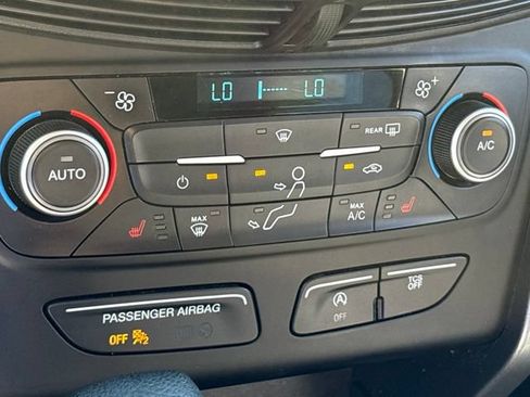Used 2018 Ford Escape SE AWD/4WD image 17