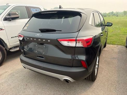 Certified 2022 Ford Escape SE w/ Convenience Package FWD image 9