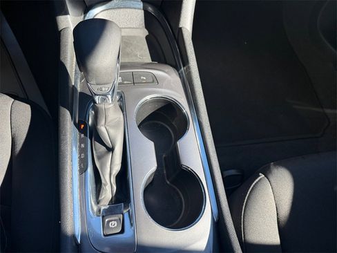 Used 2024 Chevrolet Malibu LT image 27