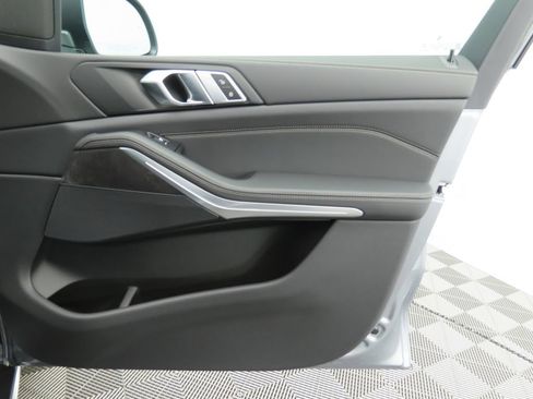 Used 2026 BMW X5 sDrive40i w/ Parking Assistance Package image 26