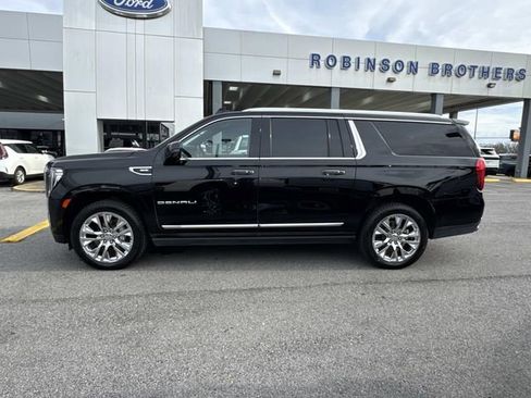 Used 2022 GMC Yukon XL Denali w/ Denali Ultimate Package image 8