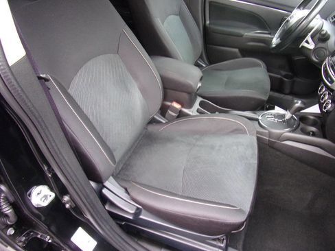 Used 2015 Mitsubishi Outlander Sport SE image 12