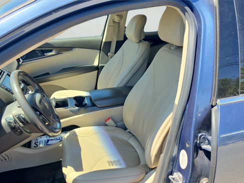 Used 2019 Lincoln Nautilus Reserve w/ Cargo Utility Package FWD image 9