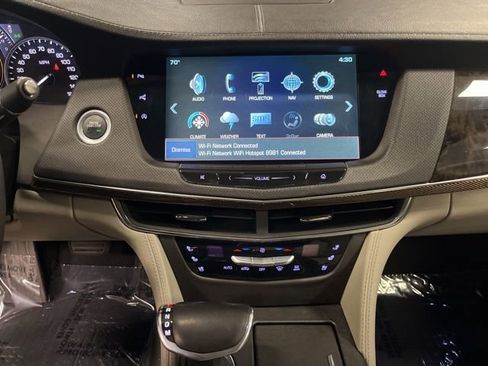 Used 2018 Cadillac CT6 Luxury image 24