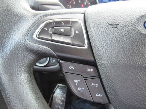 Used 2017 Ford Escape S FWD image 32