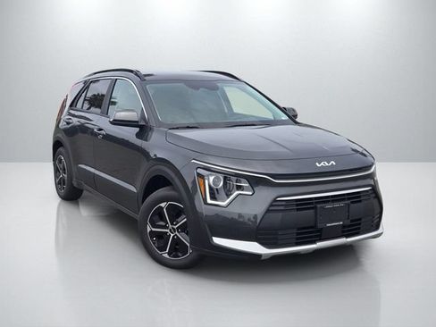 New 2026 Kia Niro EX FWD image 1