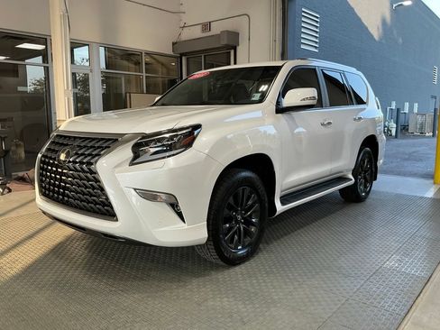Used 2021 Lexus GX 460 Premium w/ Premium Plus Package AWD/4WD image 2