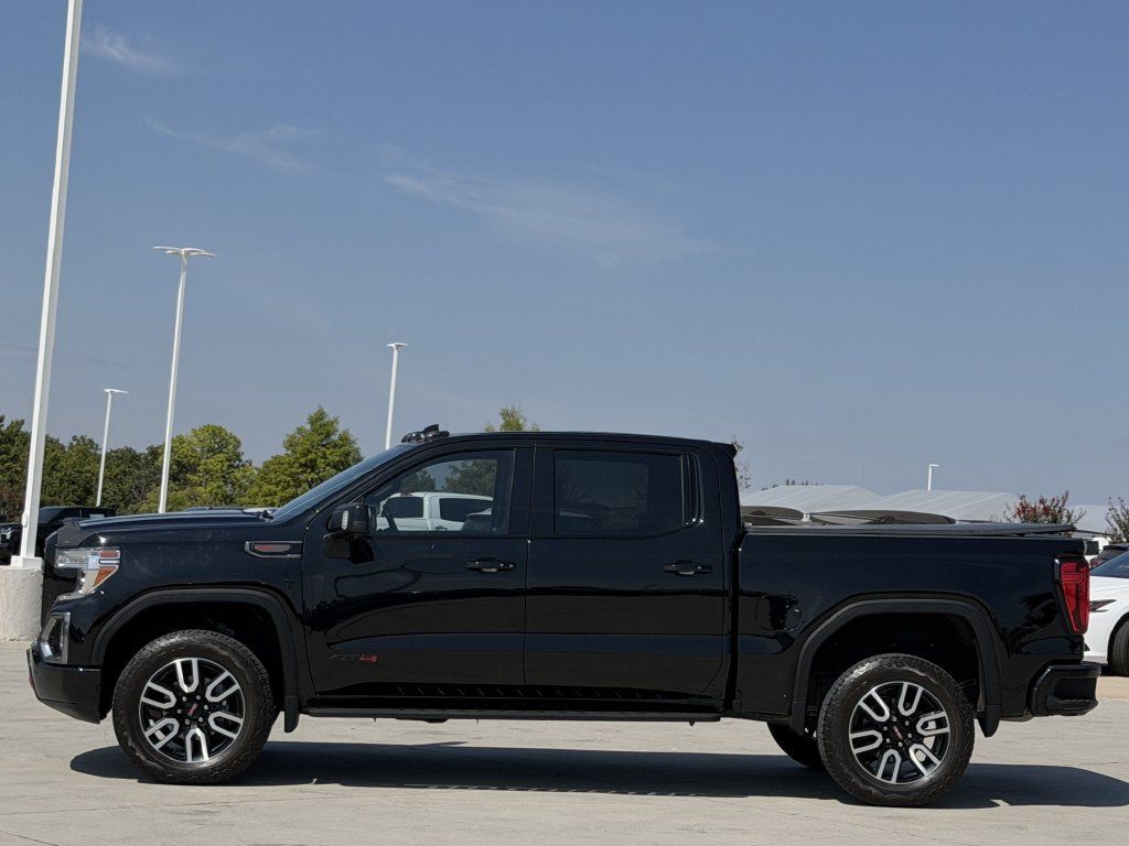 Used 2021 GMC Sierra 1500 AT4 w/ AT4 Premium Package AWD/4WD image 3