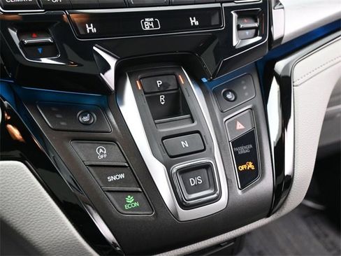 Used 2024 Honda Odyssey Touring image 16