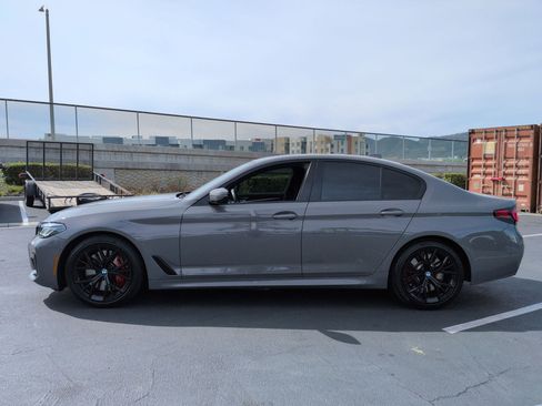 Used 2021 BMW 540i xDrive w/ M Sport Package image 7