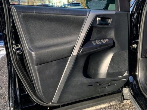 Used 2018 Toyota RAV4 LE w/ All Weather Liner Package image 22