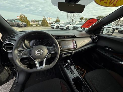 Certified 2024 Nissan Kicks SR w/ Interior Electronics Package image 18