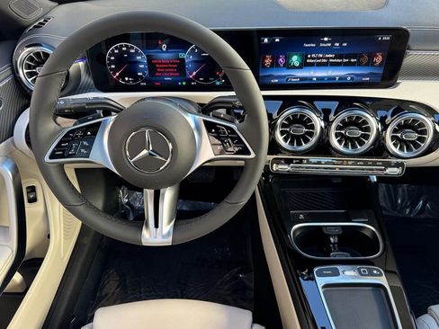 New 2025 Mercedes-Benz CLA 250 4MATIC image 25