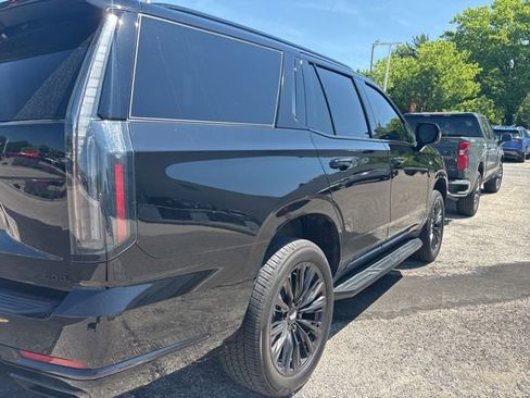 Used 2025 Cadillac Escalade Sport w/ LPO, ONYX Package AWD/4WD image 3