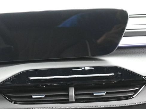 New 2026 Buick Enclave Avenir w/ Super Cruise Package FWD image 28