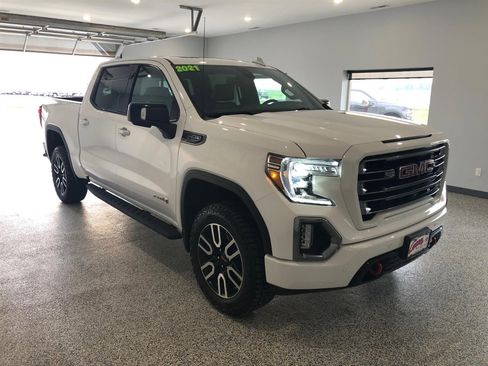 Used 2021 GMC Sierra 1500 AT4 w/ AT4 Premium Package image 2