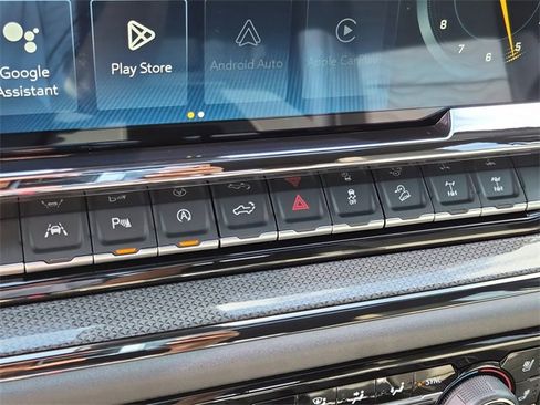 Used 2025 Chevrolet Silverado 1500 ZR2 w/ Technology Package image 29