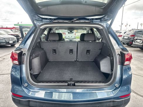 Used 2024 Chevrolet Equinox LT FWD image 16