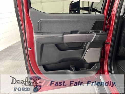 Used 2022 Ford F150 Lariat w/ Max Trailer Tow Package image 27