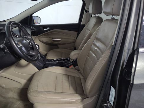 Used 2015 Ford Escape Titanium FWD image 17