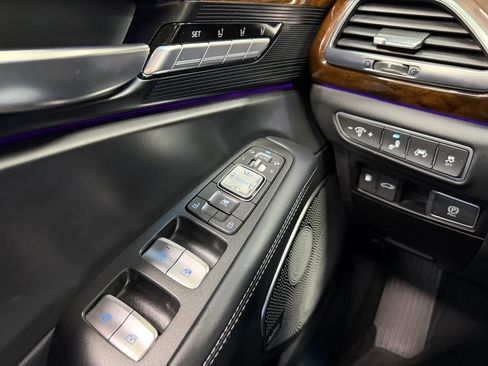 Used 2019 Genesis G90 3.3T Premium AWD/4WD image 32