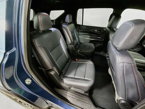 Used 2025 Chevrolet Traverse Z71 w/ LPO, Floor Liner Package AWD/4WD image 25