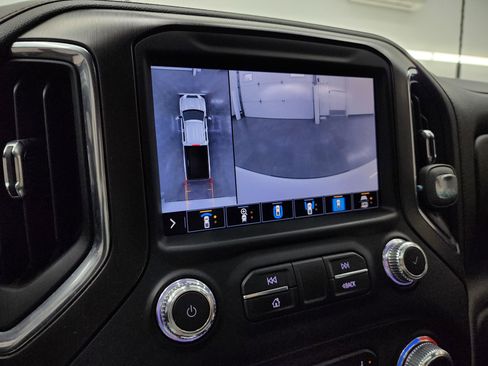 Used 2022 GMC Sierra 2500 AT4 w/ AT4 Premium Plus Package image 18