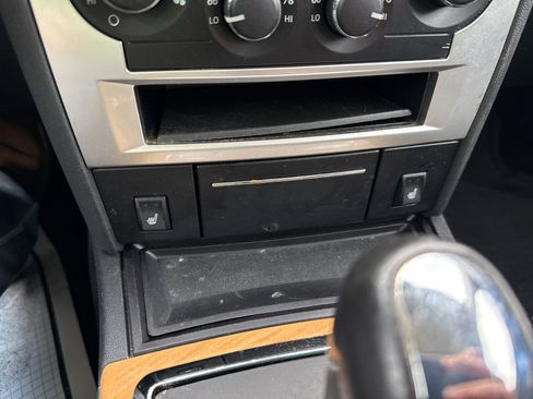 Used 2008 Chrysler 300 Limited image 20