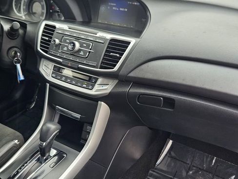 Used 2013 Honda Accord LX image 11