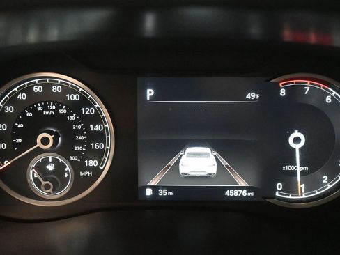 Used 2023 Genesis G70 2.0T image 12