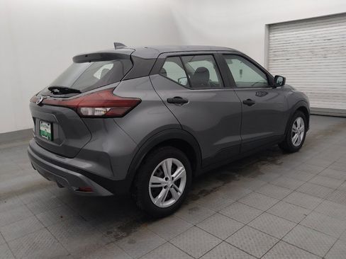 Used 2021 Nissan Kicks S image 10