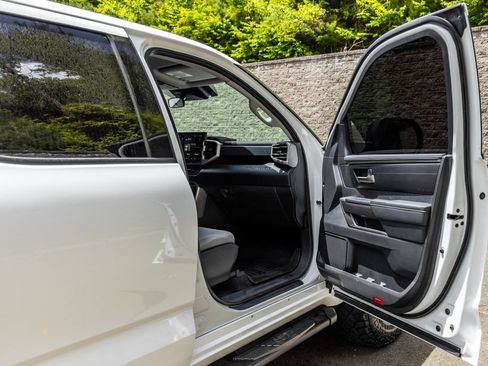 Used 2023 Toyota Tundra SR5 AWD/4WD image 15