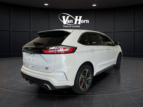 Used 2022 Ford Edge ST w/ Cargo Accessory Package AWD/4WD image 7