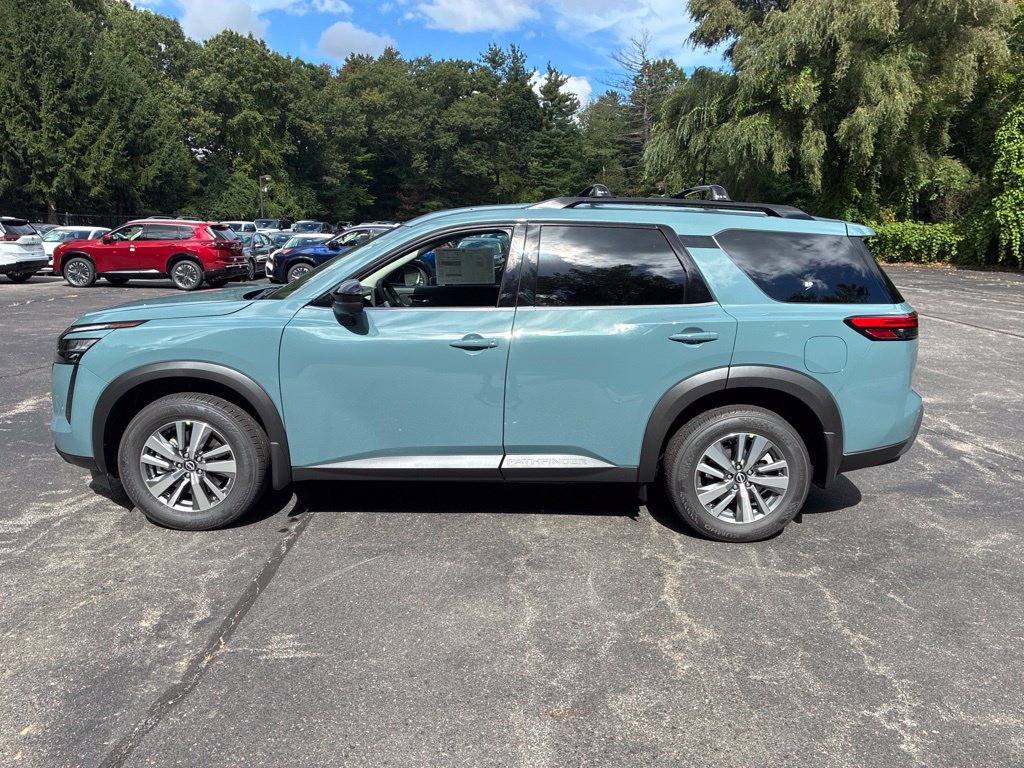 New 2026 Nissan Pathfinder SL AWD/4WD image 4