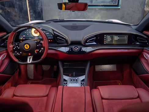Used 2025 Ferrari Purosangue AWD/4WD image 2