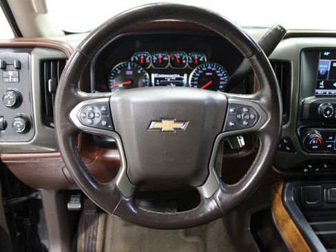 Used 2015 Chevrolet Silverado 2500 High Country image 9