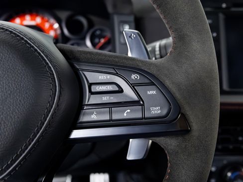 Used 2017 Nissan GT-R NISMO image 17