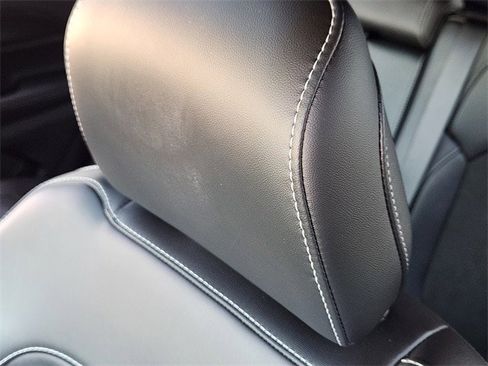 New 2025 Jeep Grand Cherokee Altitude image 10