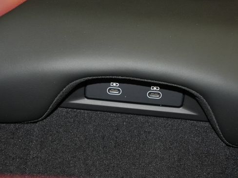 Certified 2022 Porsche Taycan 4S AWD/4WD image 42